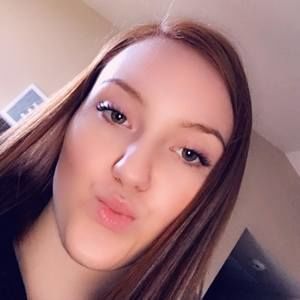 Meet your Posher, Kaitlynn